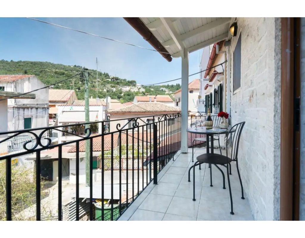 Apartament Faye'S Loft Gaios Zewnętrze zdjęcie