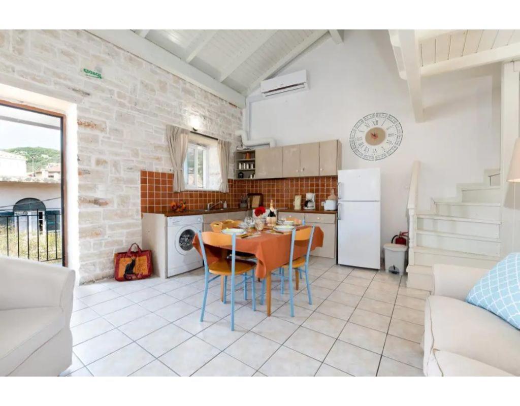 Apartament Faye'S Loft Gaios Zewnętrze zdjęcie